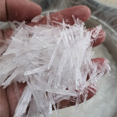 جودة  99.5% L Dl Pure Menthol Crystals CAS 89-78-1 Natural Food Additive مصنع